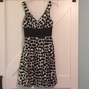 White House Black Market Houndstooth Dress, size 0